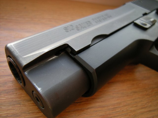 SIG-Sauer P220